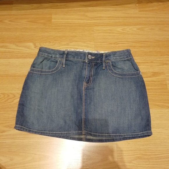 Girls denim skirt with butterfly back | GAP KIDS size 14 - Picture 2 of 7